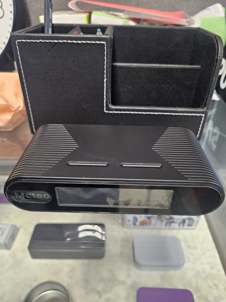 KakaoTalk_20251114_150012852-768x1024 로우메이트 탁상시계 초소형카메라 위장카메라 적외선카메라 고화질카메라 PV-FM20