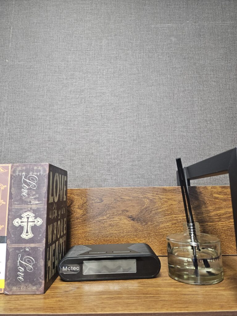 KakaoTalk_20251114_150012852_02-768x1024 로우메이트 탁상시계 초소형카메라 위장카메라 적외선카메라 고화질카메라 PV-FM20